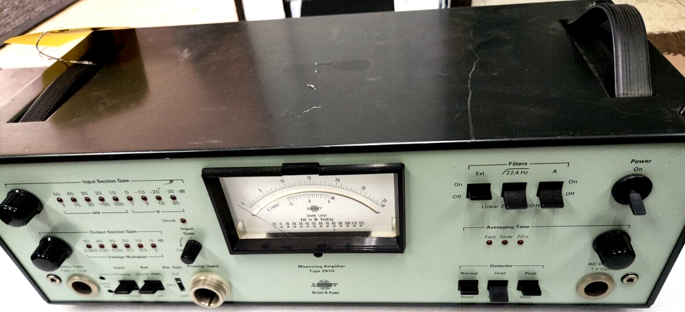 Brüel & Kjær Model 2610 Measuring Amplifier ()