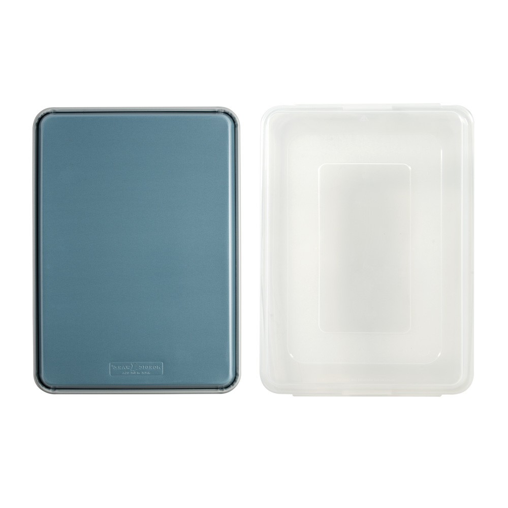 Nordic Ware Brilliant Half Sheet with Lid