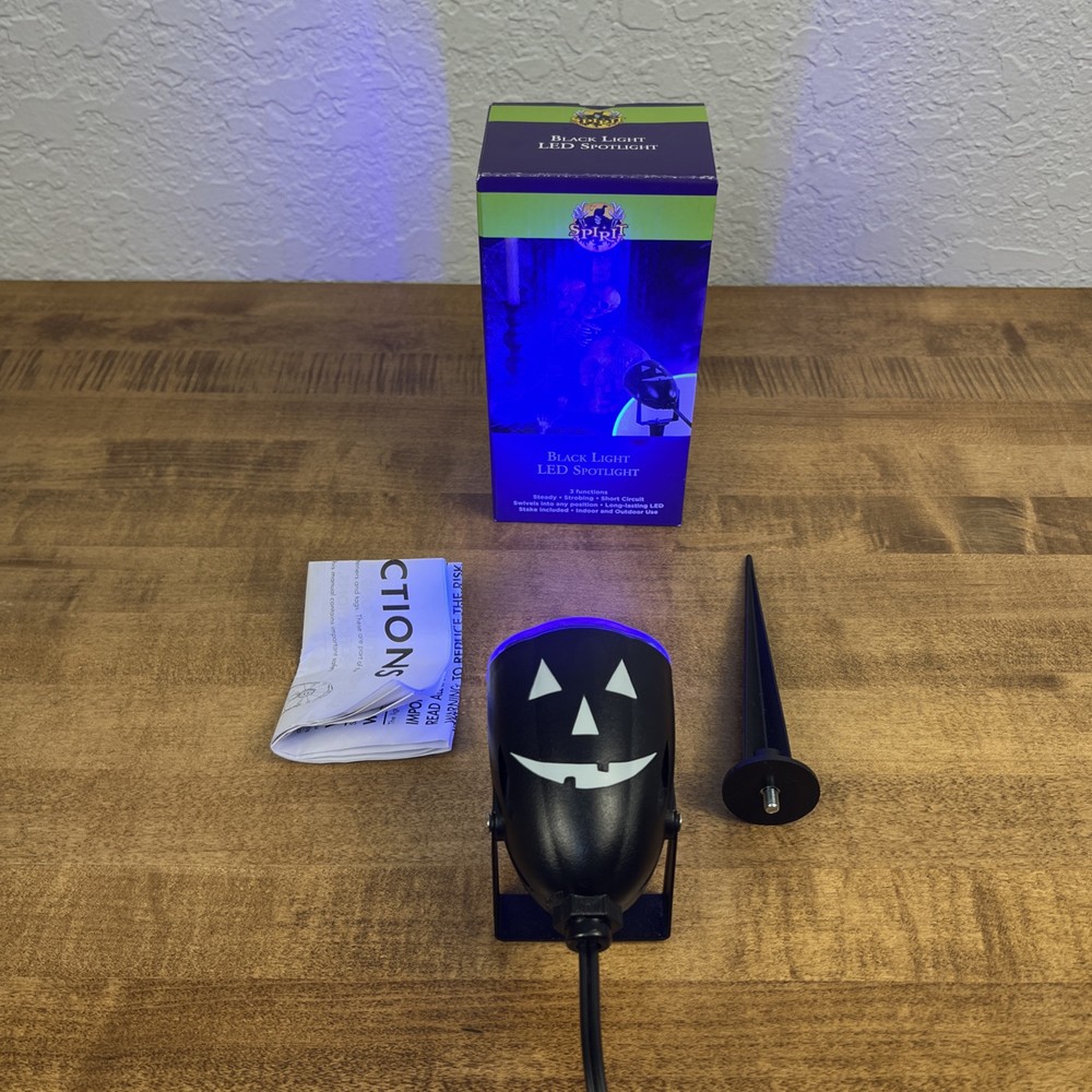 Black Light LED Spotlight Spirit Halloween 3 Function With Box