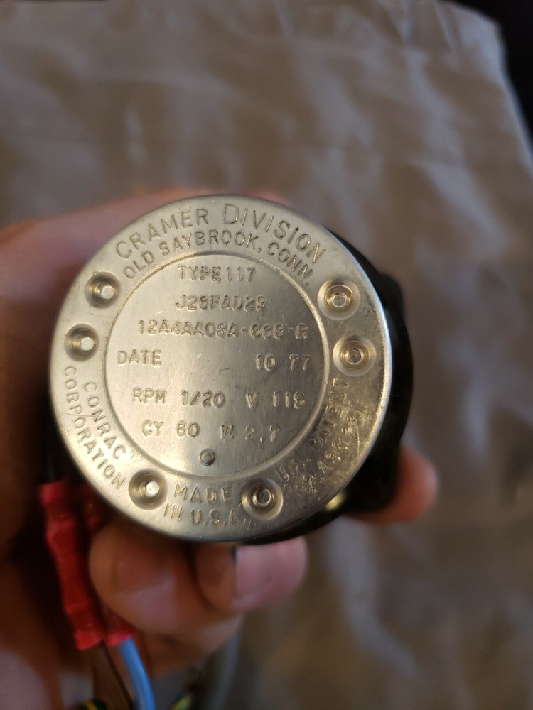 NEWCRAMER TYPE 117 ELAPSED TIME INDICATOR HOUR METER TO 1/10TH