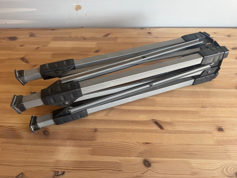 Ryobi RTS21G Table Saw Quick Stand