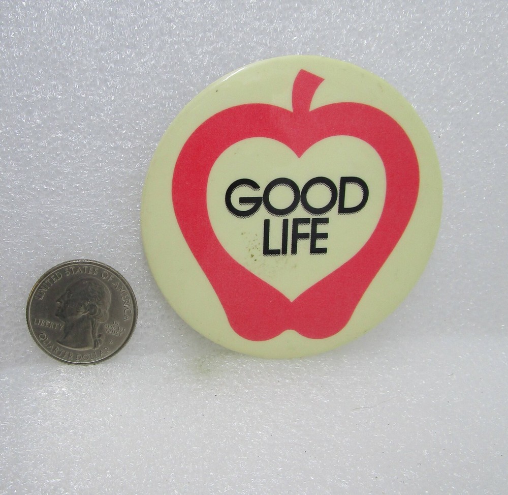 Good Life - Heart Apple Button Pin