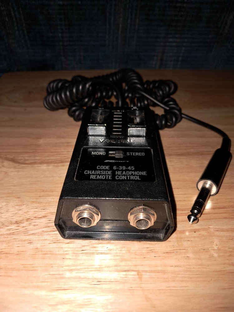 Kmart Code 6-39-45 Chairside Headphone Mono/Stereo Remote Control / Untested