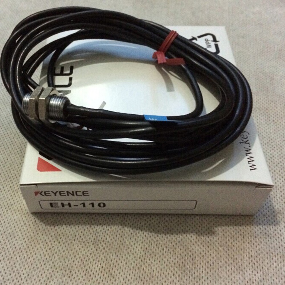 ONE NEW KEYENCE Proximity Sensor EH-110 EH-110
