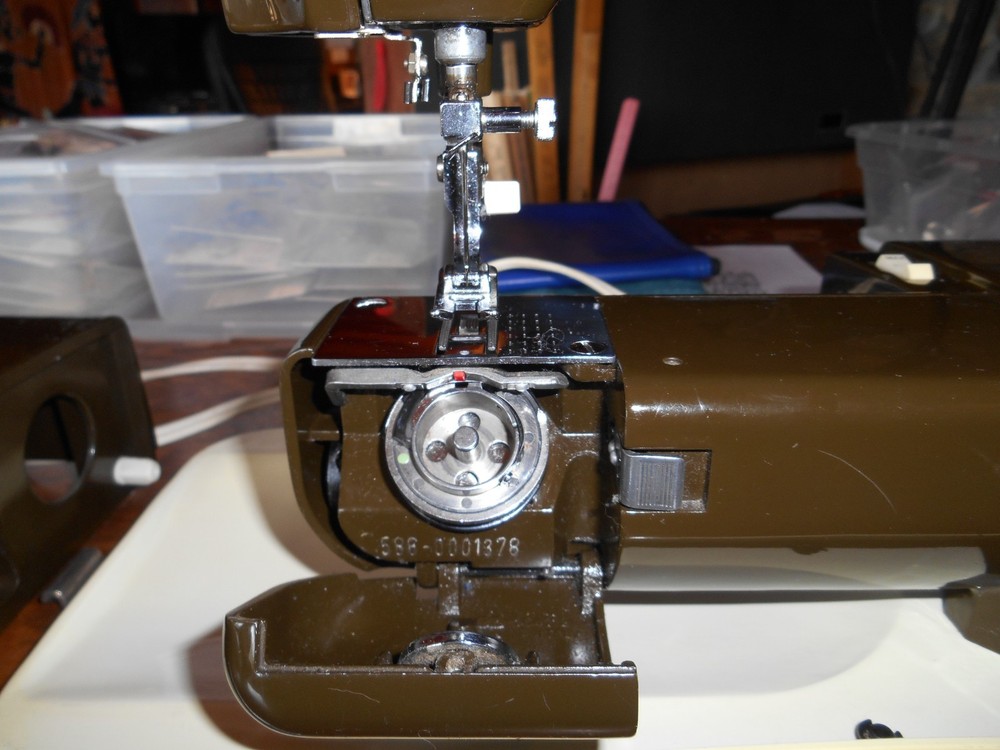 Vintage Necchi Silvia Maximatic 586 Sewing Machine
