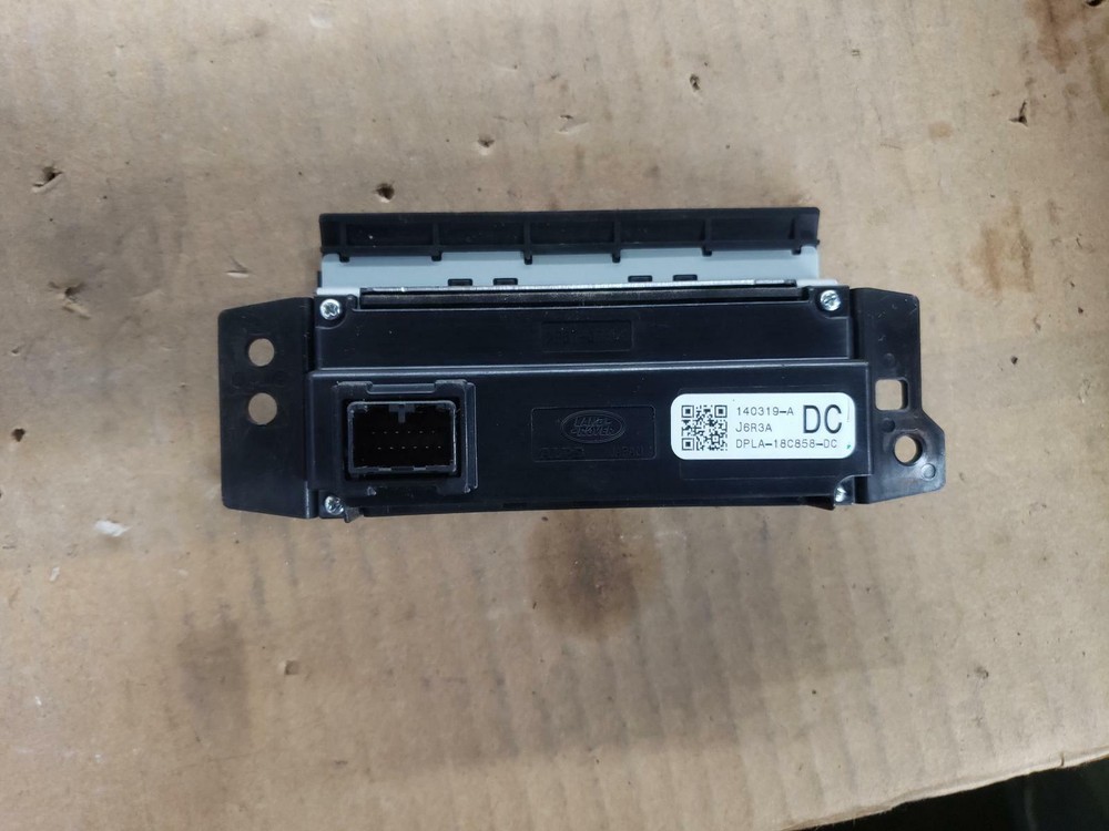 14 15 RANGE ROVER SPORT Left Radio Control Panel ID# DPLA18C858DC