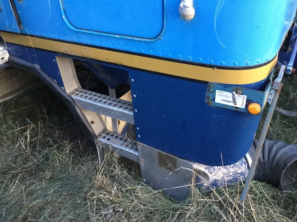 Freightliner FLT ALUMINUM Left/Driver REAR CAB CORNER Panel