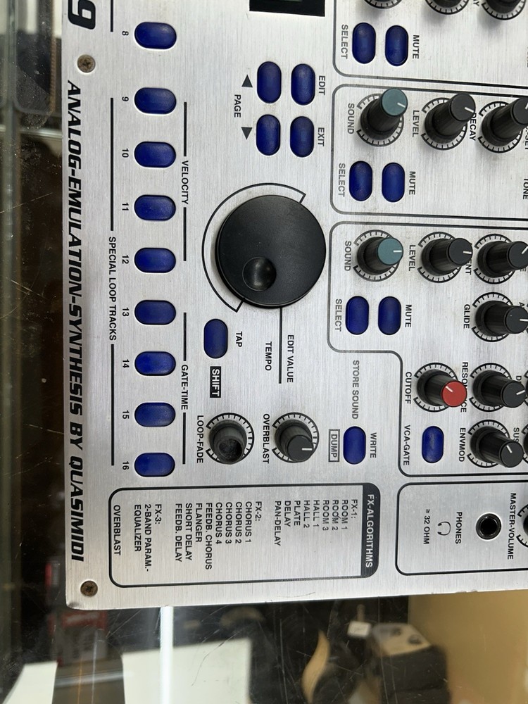 Quasimidi Rave-O-Lution 309 Machine