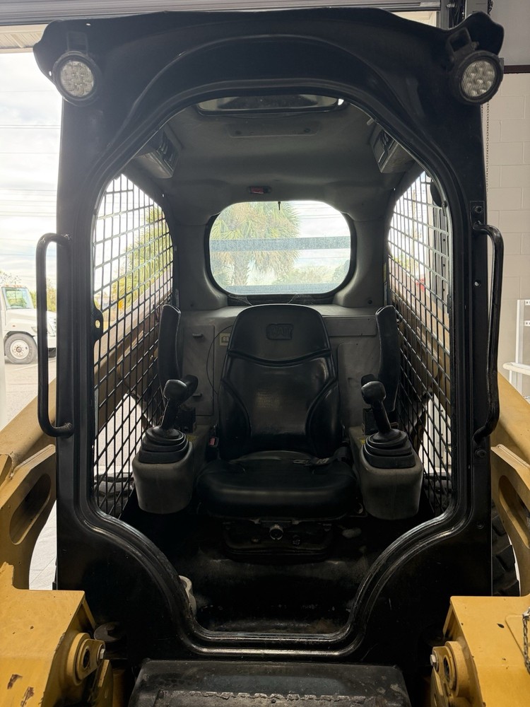 Cat Skid Steer With Attachments
