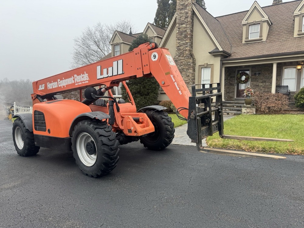 Lull 944e Telehandler