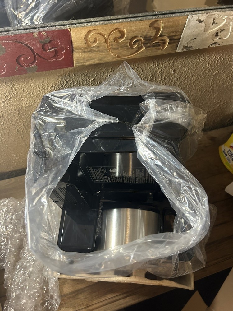 Black & Decker Spacemaker SDC850 Under Cabinet 8 Cup Coffee Maker Open Box