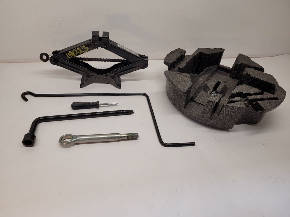 2011 2012 2013 2014  2015 SUBARU LEGACY Jack