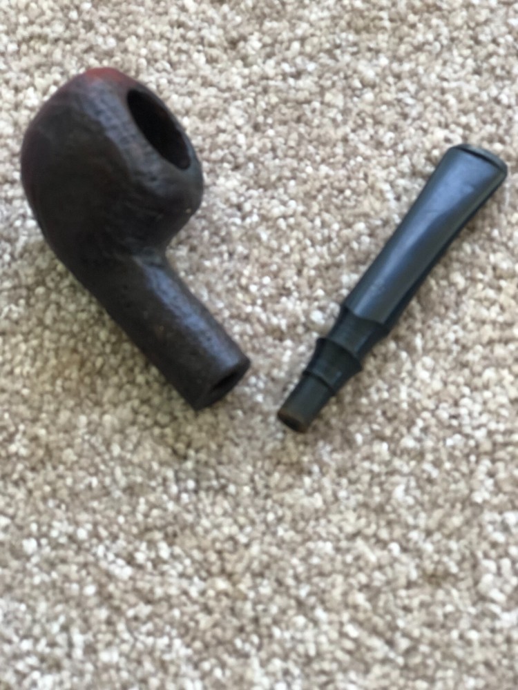 KAYWOODIE RUSTICATED AUTHOR SAXON BRIAR PIPE