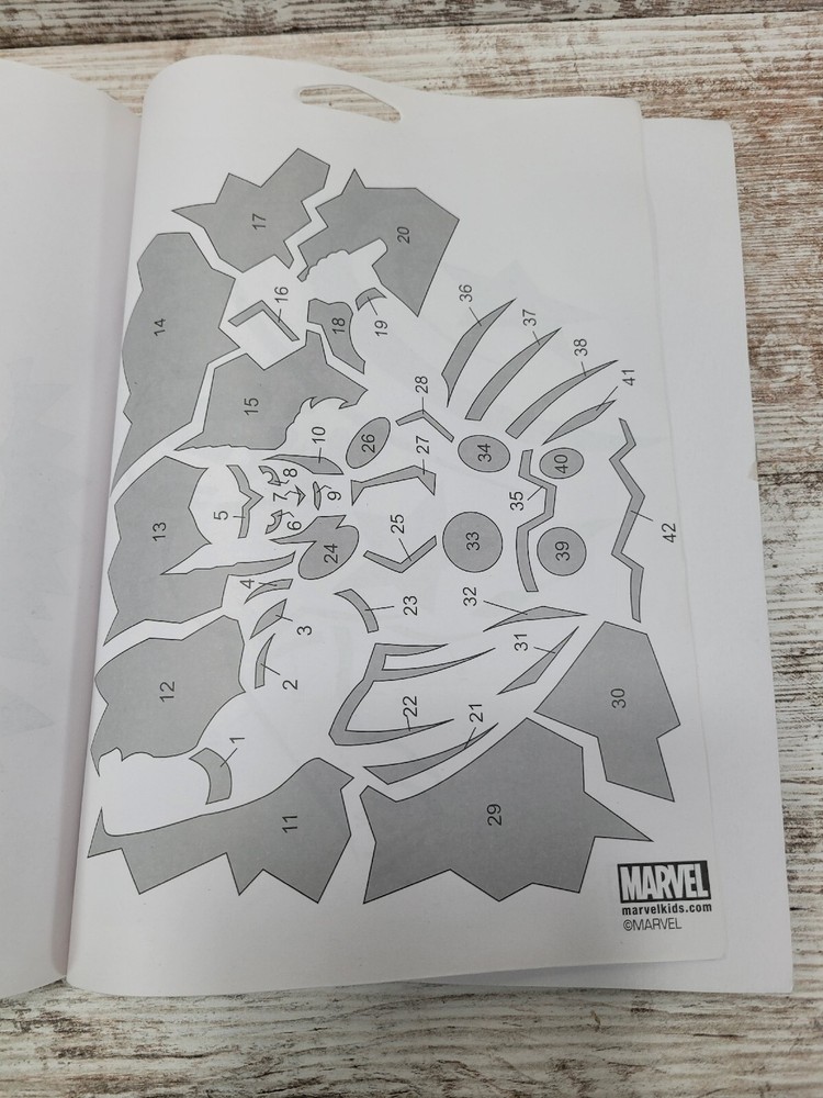 Marvel-2013 Gemmy-Marvel Avenger Assemble Pumpkin Carving Kit