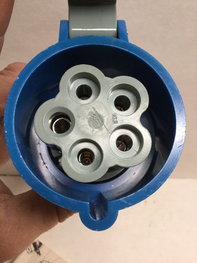 Hubbell Pin & Sleeve Device 530C9 Connector