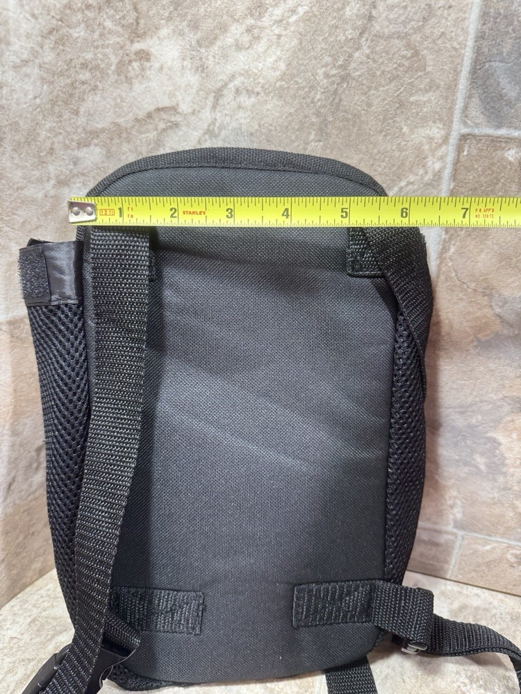 Pet Carrier Adjustable Backpack Pet Front/Back Small Dog/Cat? Black -Preowned