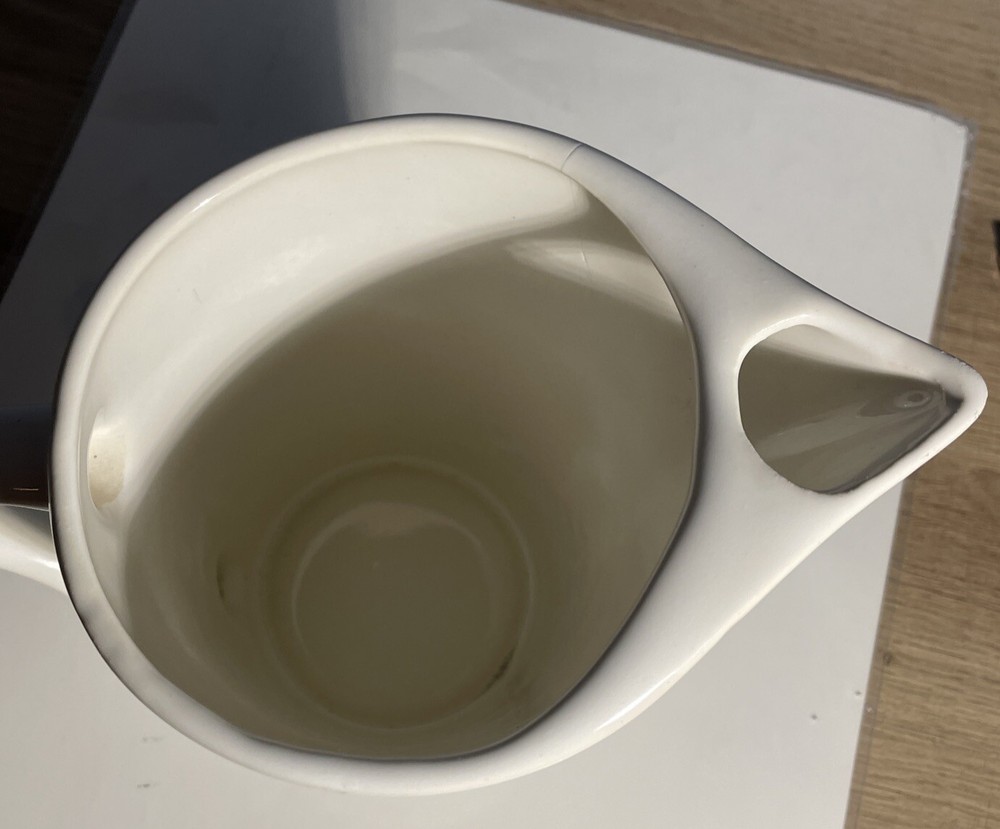 DEWAR'S WHITE LABEL SCOTCH WHISKY POURING PITCHER FROM ENGLAND