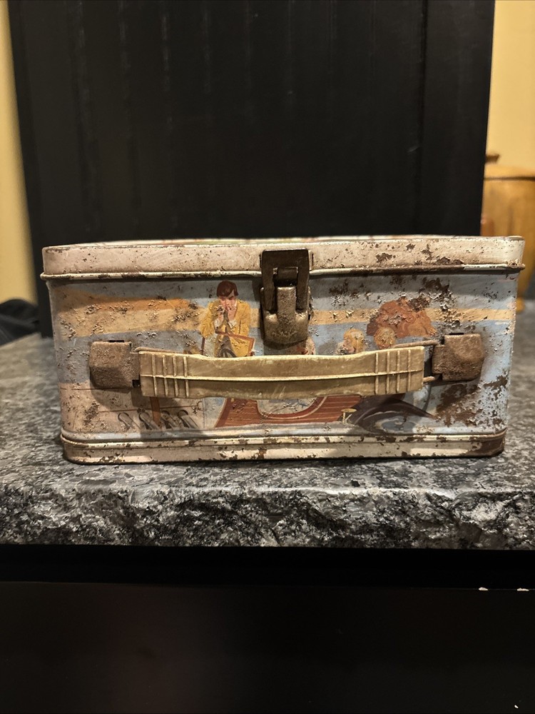 Chitty Chitty Bang Bang Metal Lunchbox