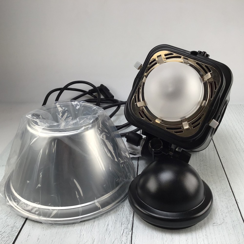 Paul C Buff Einstein 640 Flash Used Good