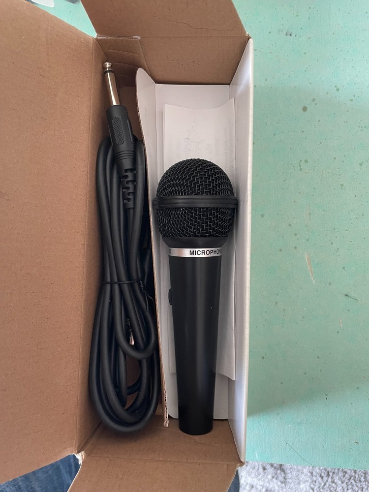 Nintek Microphone 7" with cable Open Box
