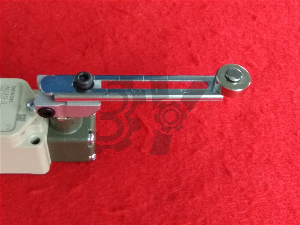 ONE NEW Omron Limit Switch WLCA12-Q