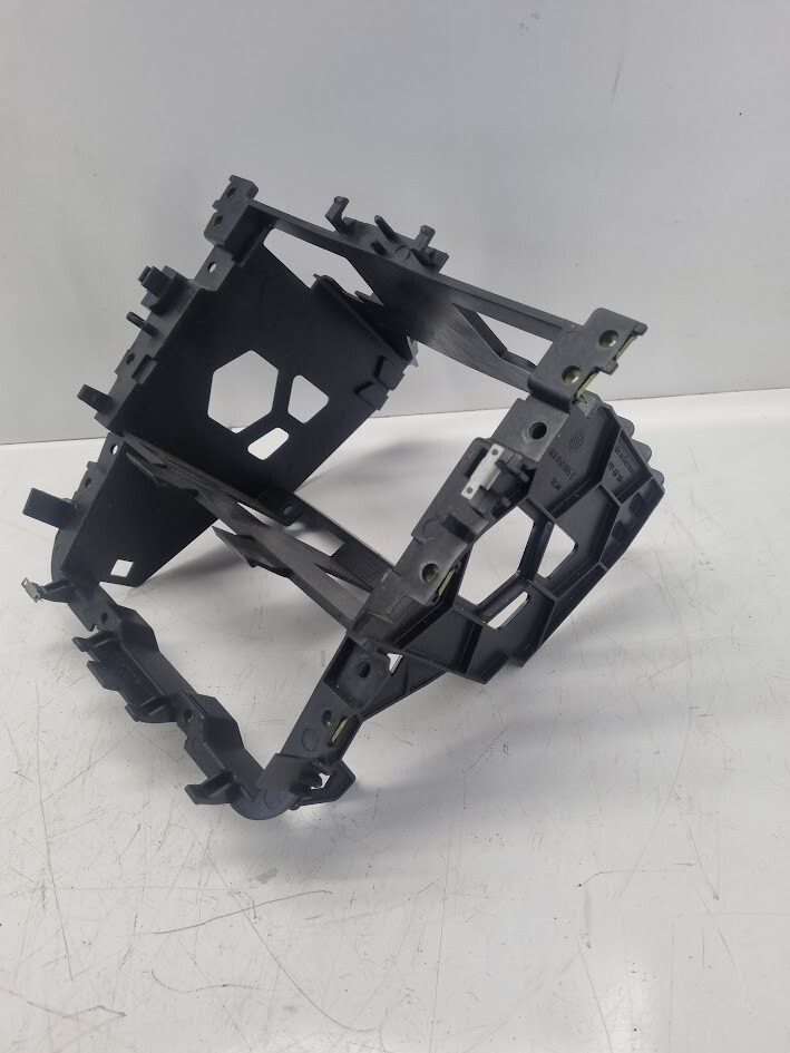 VW Golf MK5 Dashboard Stereo Head Unit Cage 1K0858005C