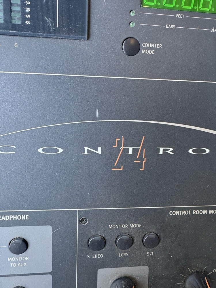 Digidesign Focusrite MC124 Control24 Protools Professional Mixer Console WORKS!