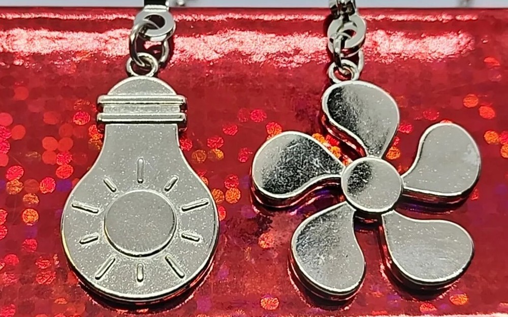 Silver Tone Ceiling Fan Pulls FAN • LIGHT Pull Chains Bulb & Fan Shaped Metal