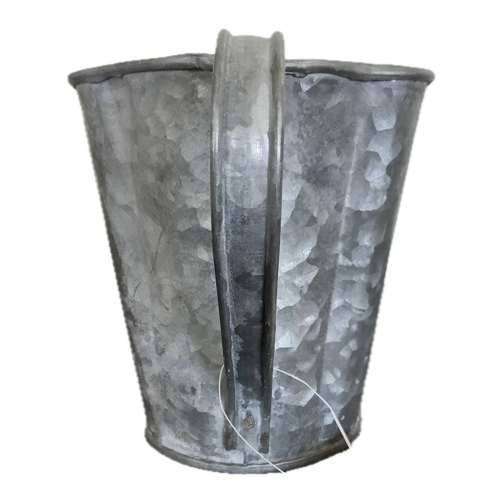 NWT Decorative Fluted Aluminum Watering Can