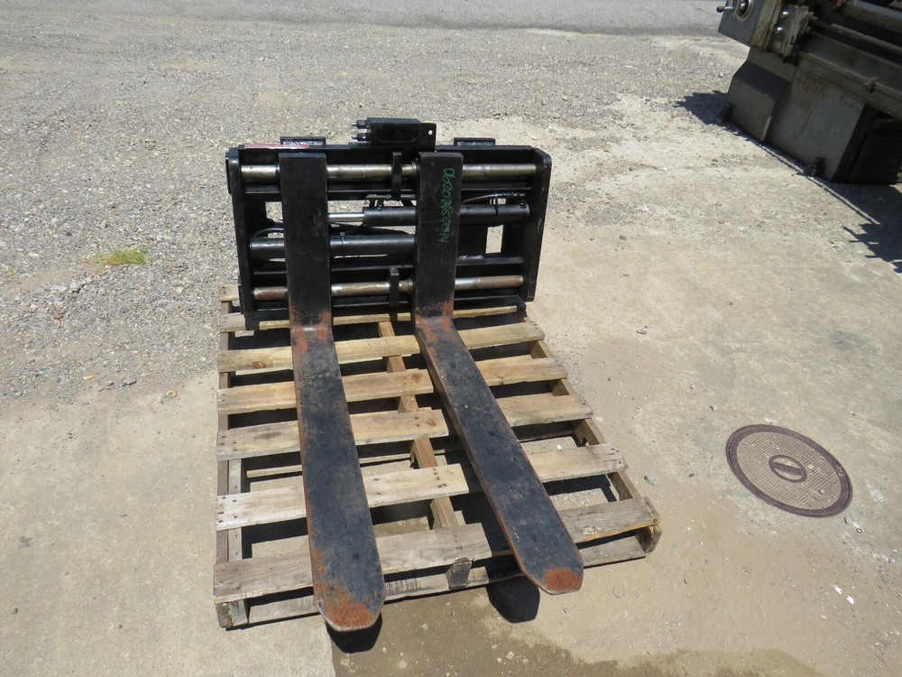 CASCADE iFORKS & FORK POSITIONER CARRIAGE SIDESHIFT