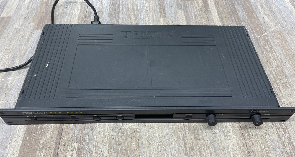 E-MU Proteus 1 Rock/Pop Model 9010.