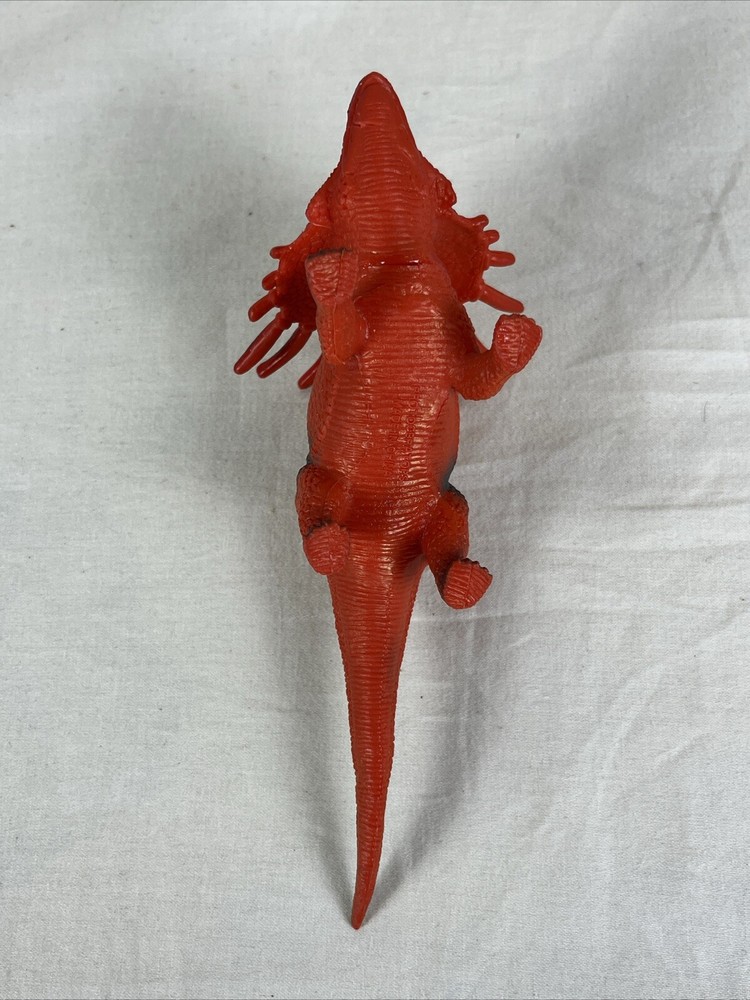 Protoceratops Dinosaur Figure (7” x 3”)