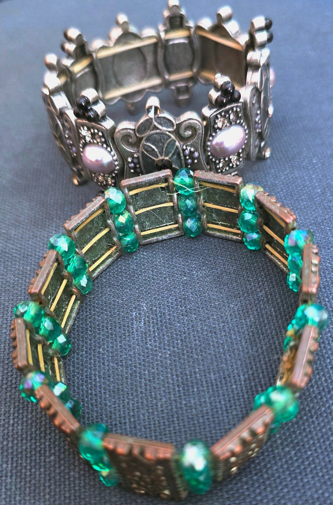 Stylish 4pc Lot Stretch Bracelets