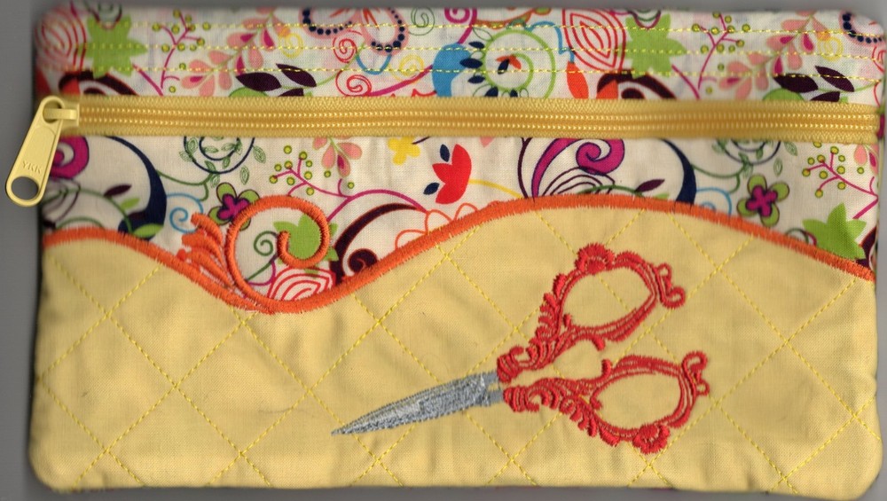 Scissors and accessories Case, fabric, measures 9" x 5"