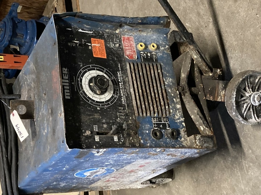Miller CC AC/DC Arc Welder Welding Power Source, Single Phase , Dialarc 250