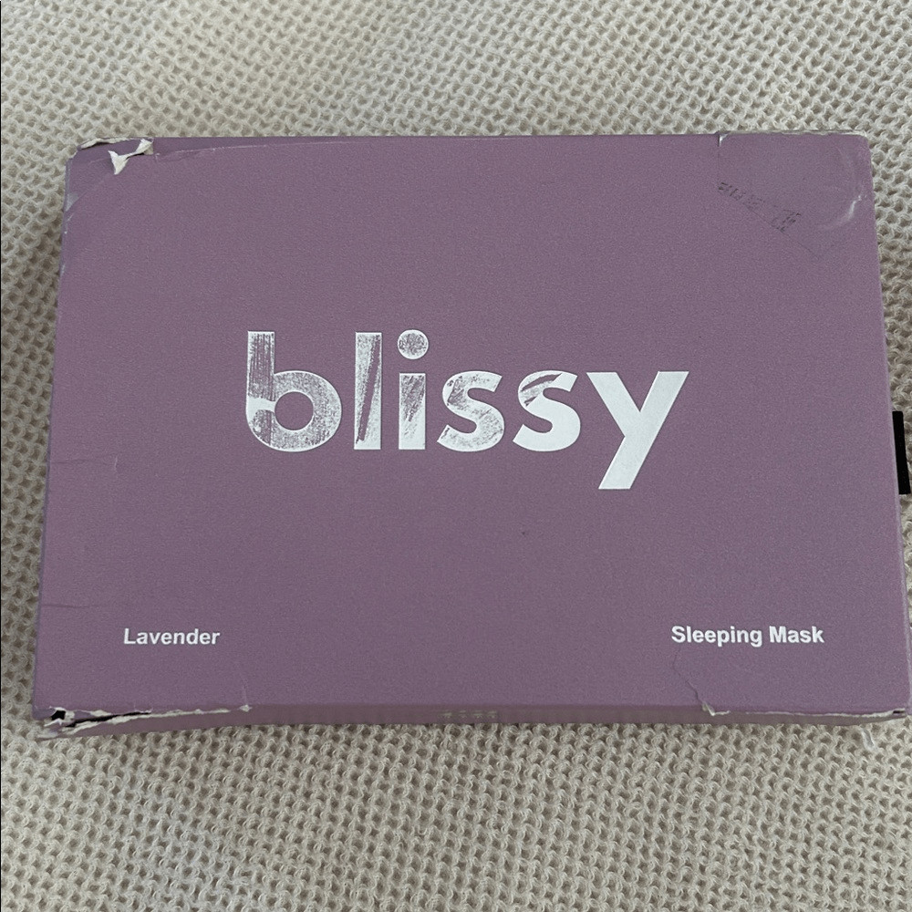 BLISSY Pure Silk Sleep Mask, Lavender, NWT open box