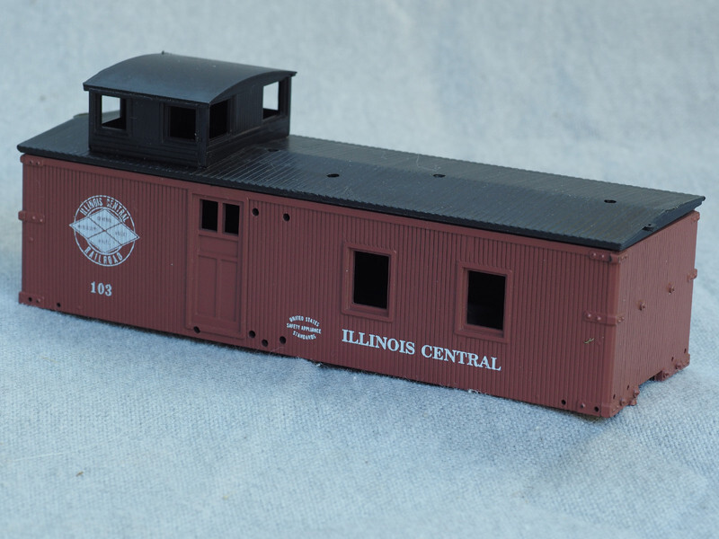 RCR - HO CABOOSE BLIND END - ILLINOIS CENTRAL 103