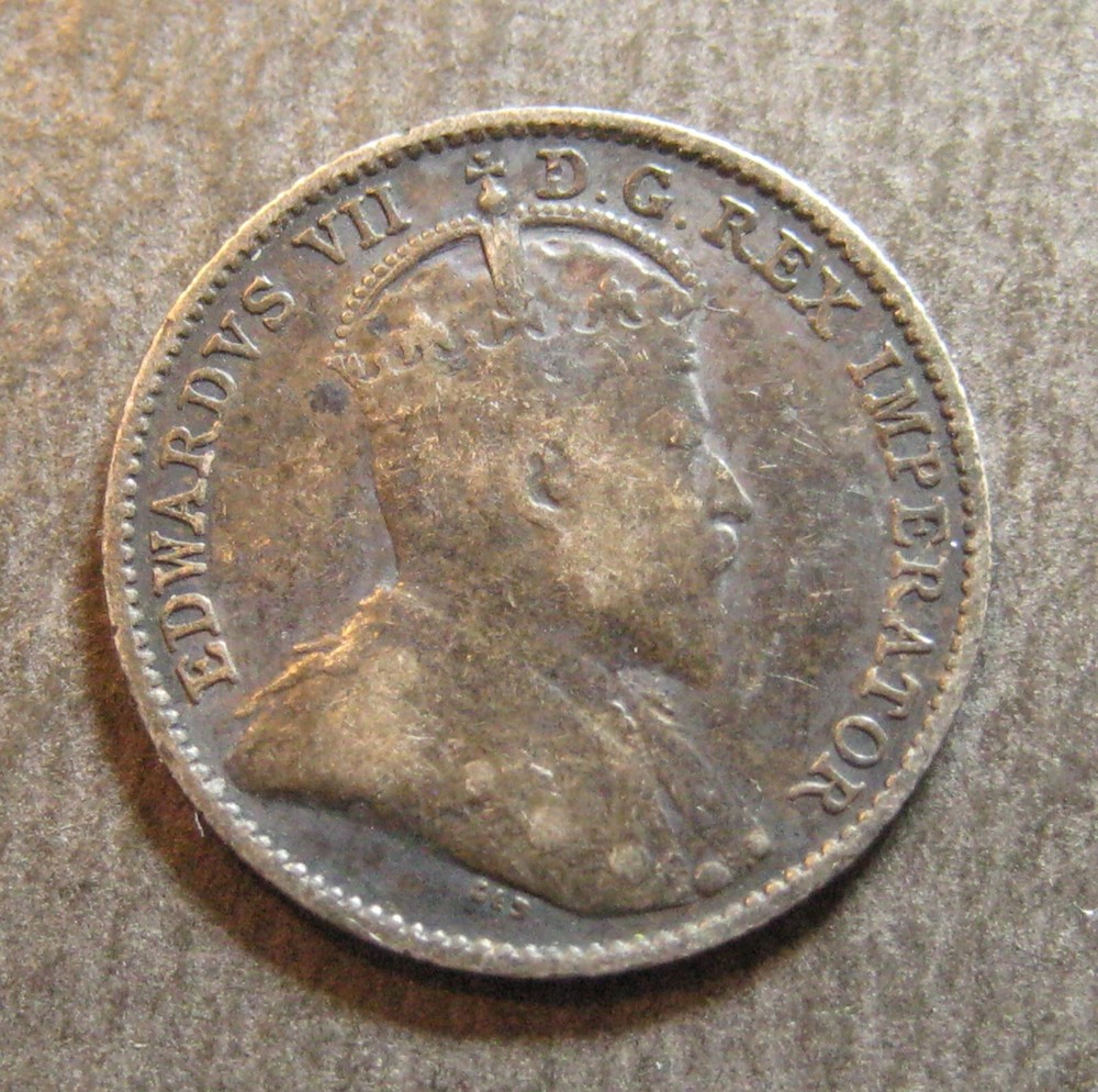 1910  Canada 5 Cents - Silver -  (P4190)