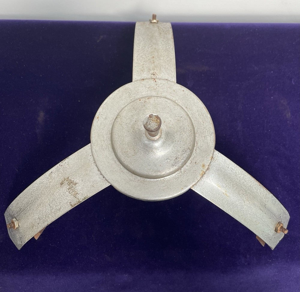 Art Deco Clam Shell Ceiling Light Metal Frame Fitting