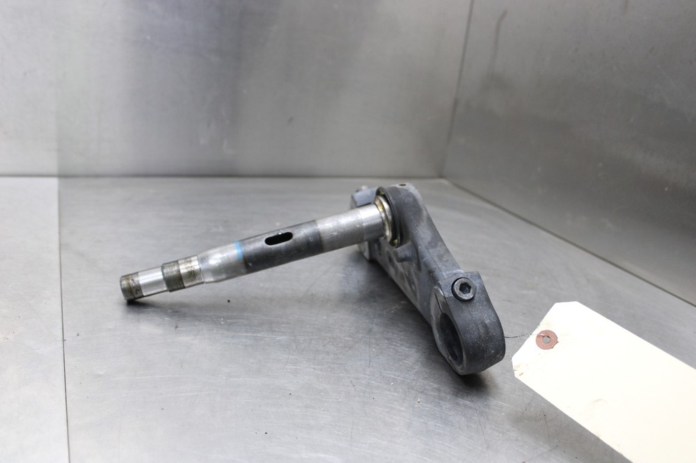 2008 Suzuki Boulevard C50 Lower Triple Tree Clamp
