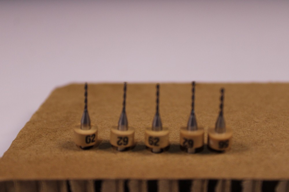 5x Number 62 CARBIDE END MILL FLUTE KYOCERA