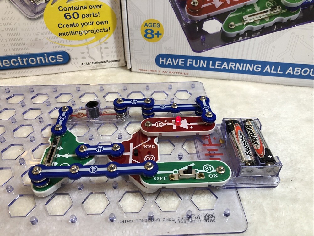 Elenco Snap Circuits SC-300 And SC-203 Electronic Kit Please Read