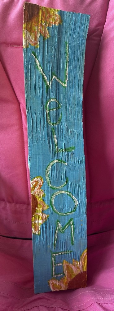 Custom Hand Painted Log Scape Welcome With Sunflowers 🌻