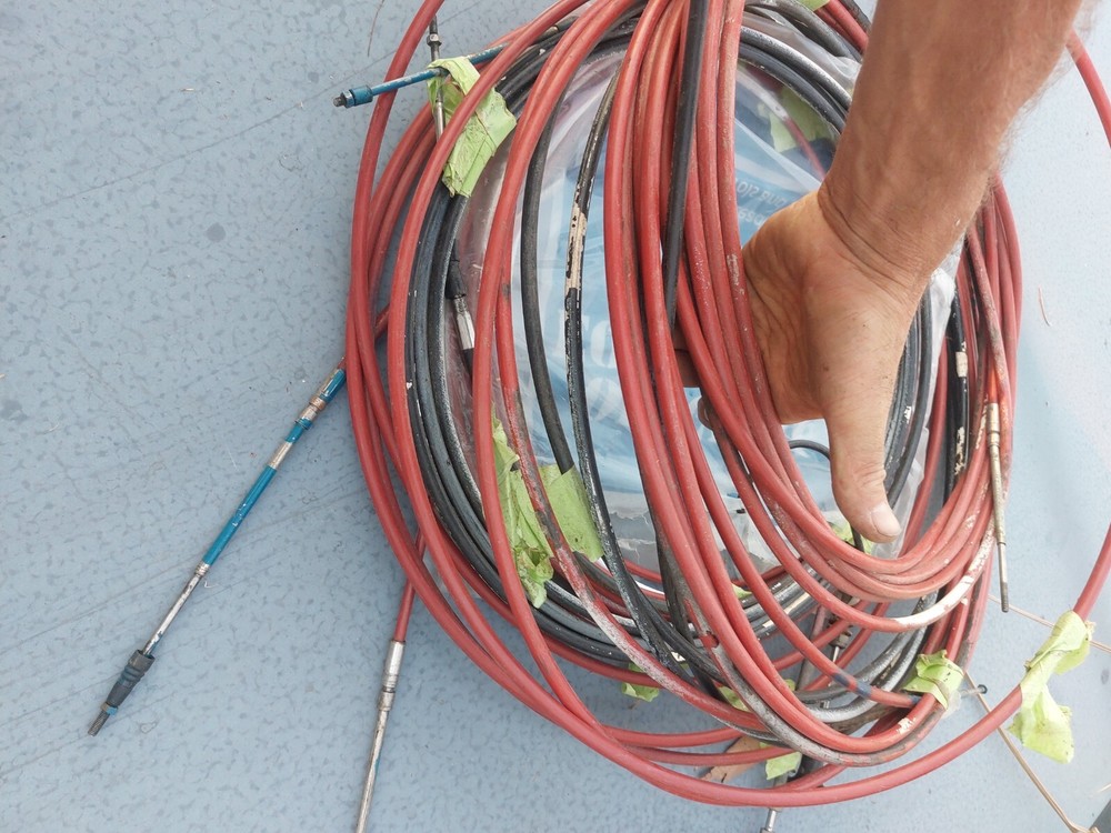 Gear shift or engine throttle control cables Various lengths and types 1x or lot