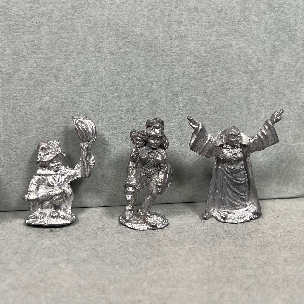 Grenadier 1980 Advanced D & D Figure Set Dungeon Explorers 5001 MISSING TWO +Box