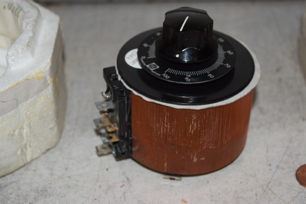 General Electric GE Volt-Pac 9T92A1 Variable Transformer
