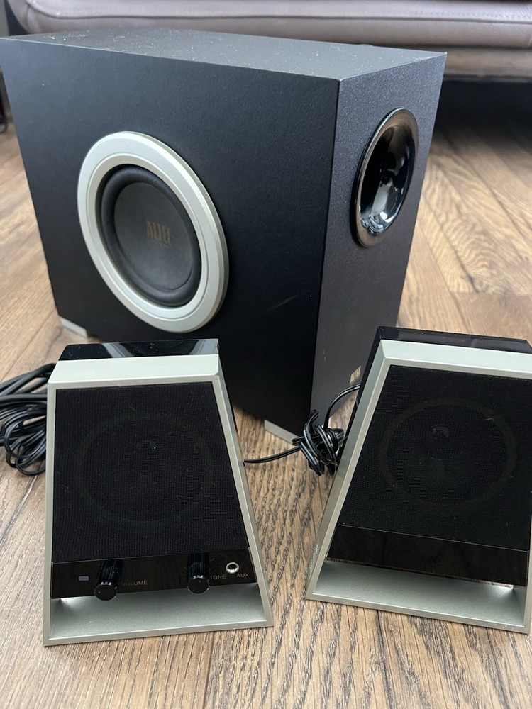 Altec Lansing Powered Audio System Model VS2621 2.1 System