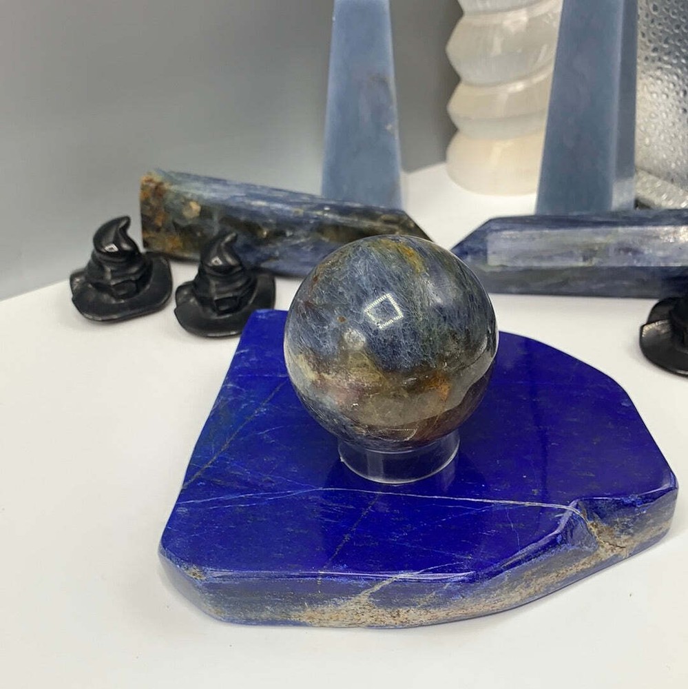 Kyanite sphere O