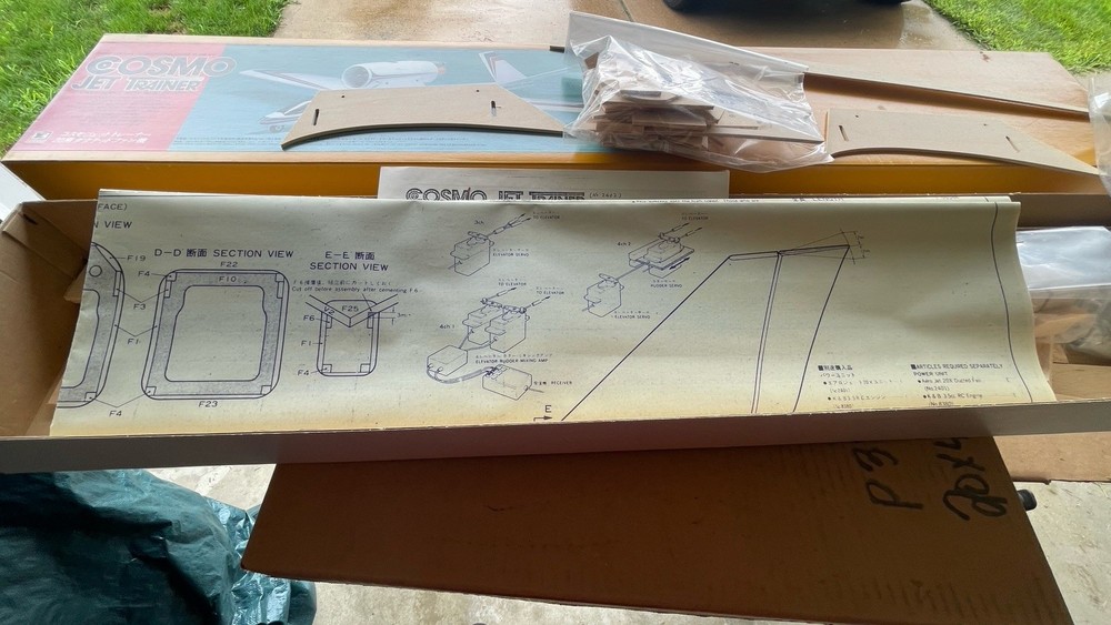 Vintage KYOSHO COSMO JET Trainer Balsa Kit - Nice & Complete Condition!