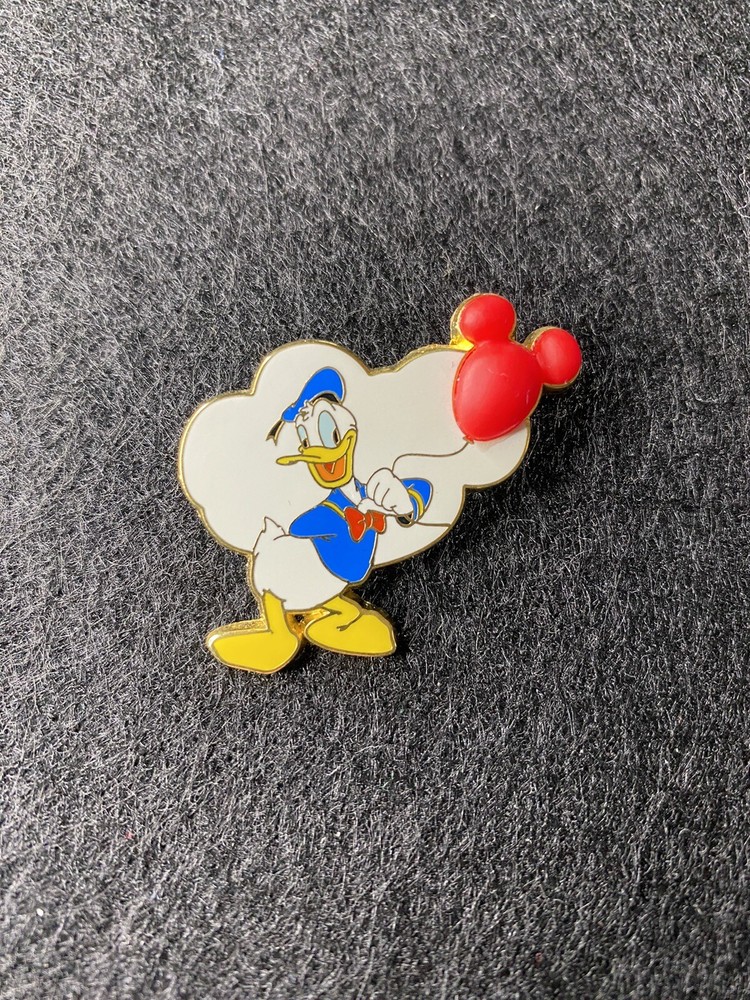 Disney Pin 2002 Donald Duck Balloon